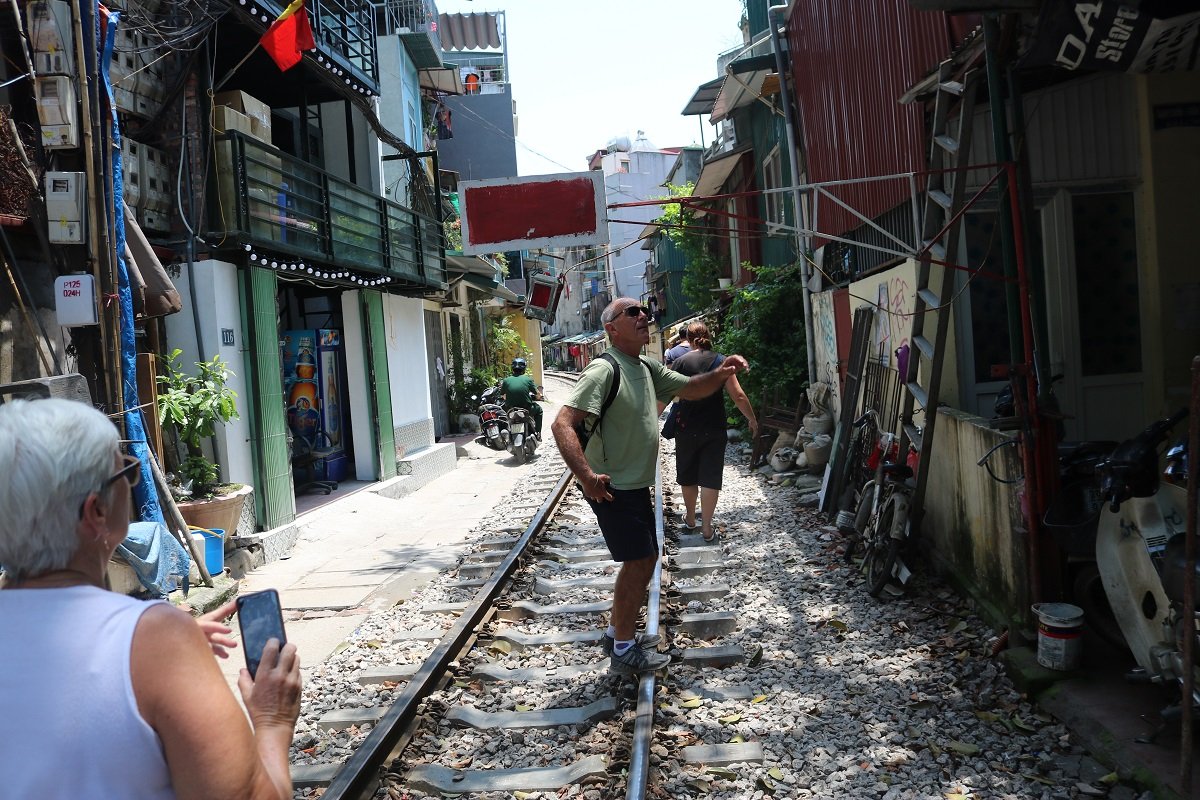 Hanoi City Bicycle Tour 1 Day